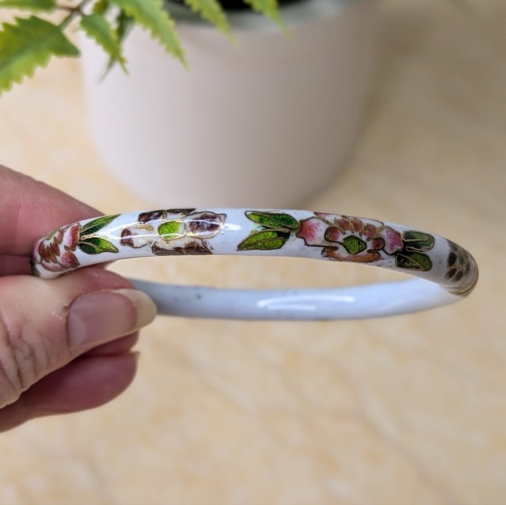 Vintage Cloisonne White Enamel Floral Gold Accents Bangle Bracelet